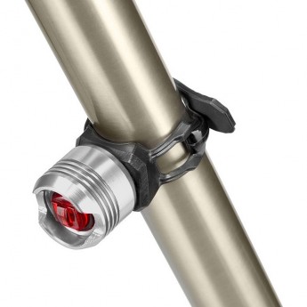 Фонарь габаритный задний JY-3006T, серебристый